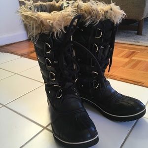 Sorel Tofino Winter Boot, Women’s size 8, Black.